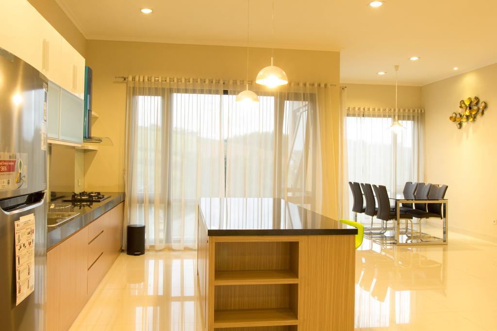 Daily Home Villa Dago บันดุง ภายนอก รูปภาพ